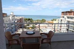 LUX4 Seaview & 43' TV Netflix